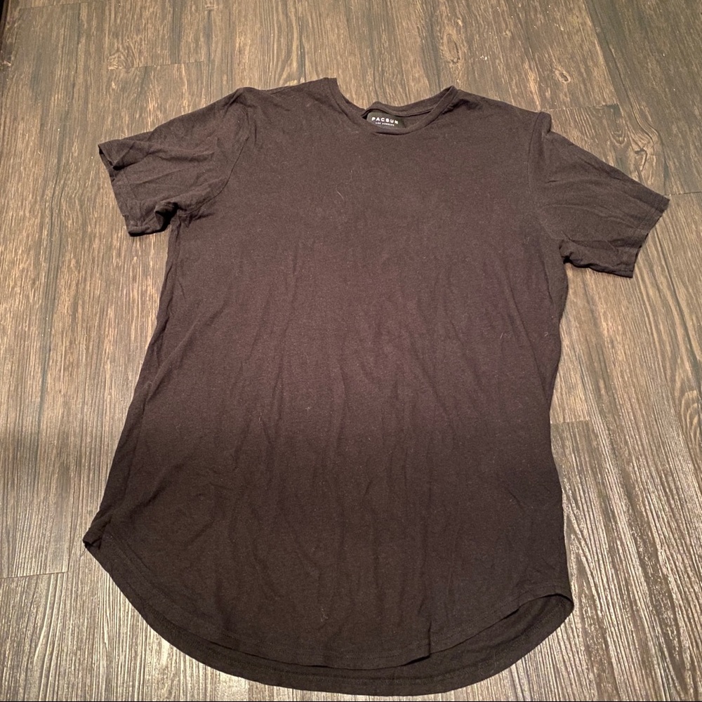 Basic Black Scoop Tee — large